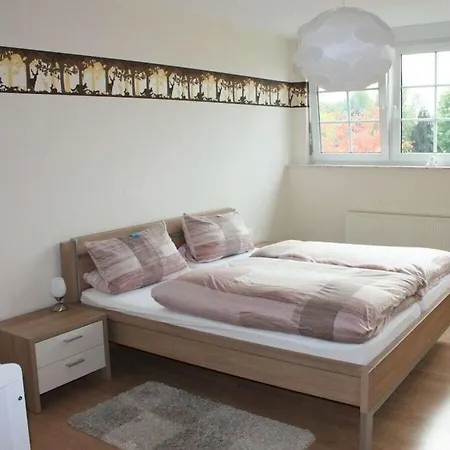 With 3 Bedrooms Hébergement de vacances *