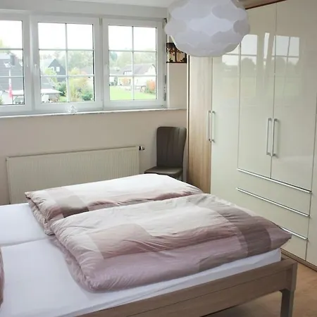 With 3 Bedrooms Hébergement de vacances Kordorf