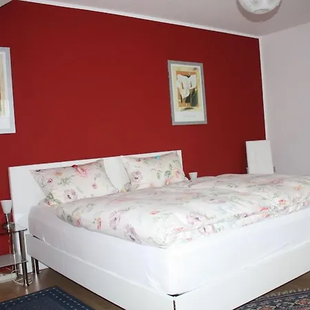 With 3 Bedrooms Hébergement de vacances Kordorf